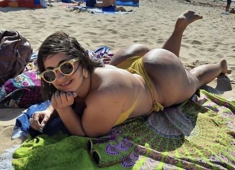 Aline Barreto photo 13