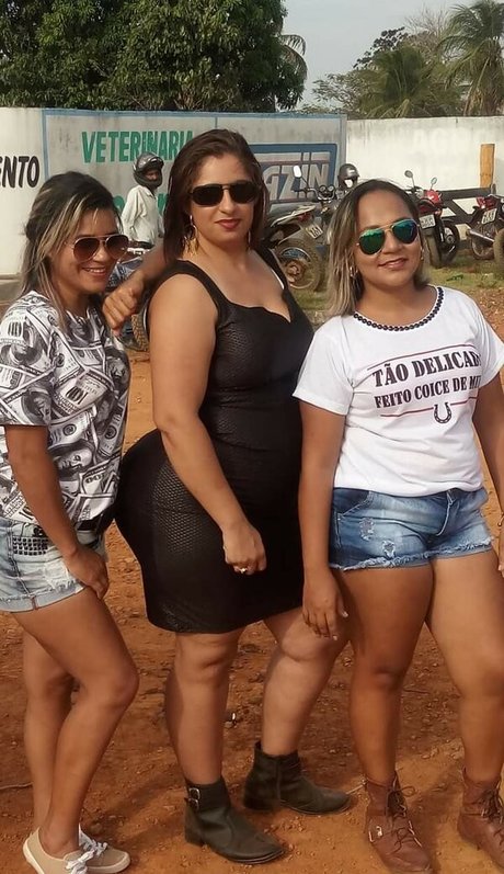 Aline Barreto photo 21