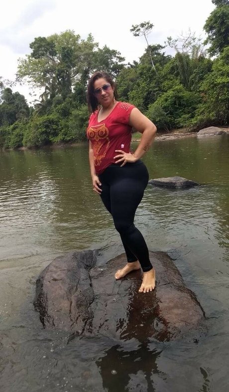 Aline Barreto photo 22