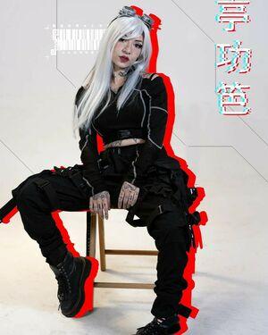 Aline Fox photo 24