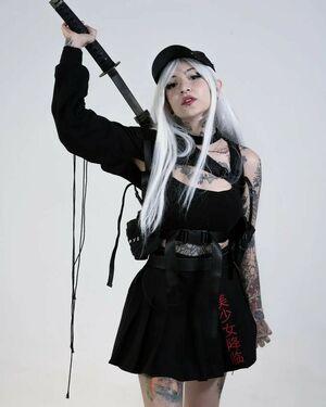 Aline Fox photo 25