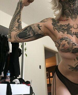 Aline Fox photo 42