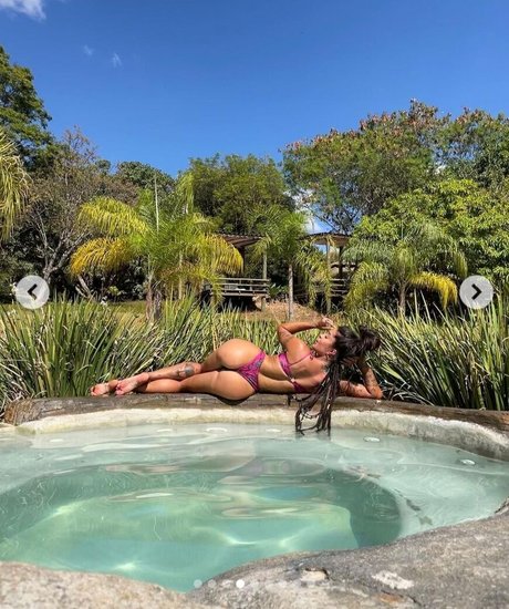 Aline Riscado photo 27