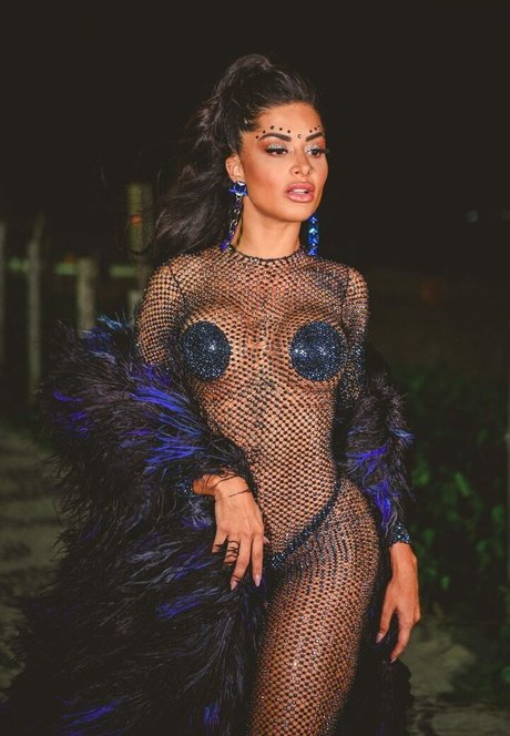 Aline Riscado photo 36