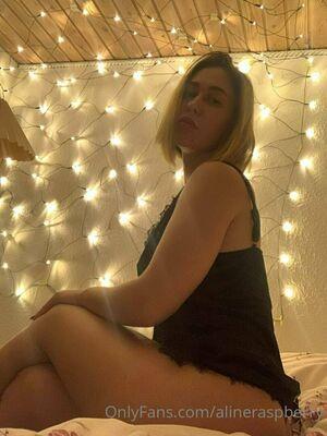 alineraspberry photo 5