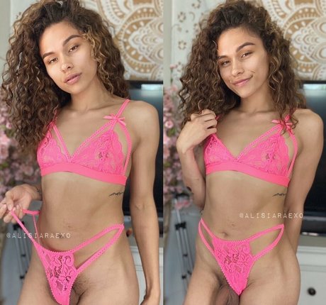 Alisiaraee photo 105