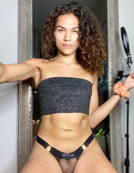 Alisiaraee photo 222