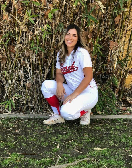 Alissa Cienfuegos photo 1