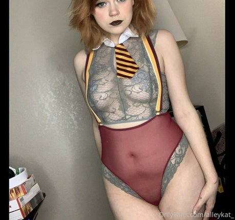Alleykat421 photo 4