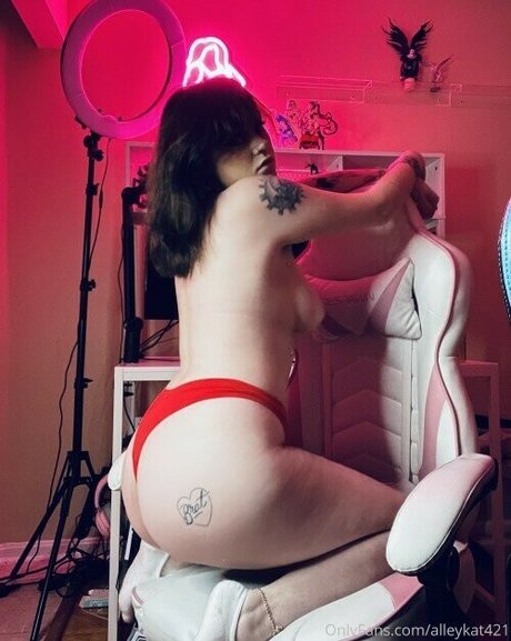 Alleykat421 photo 71