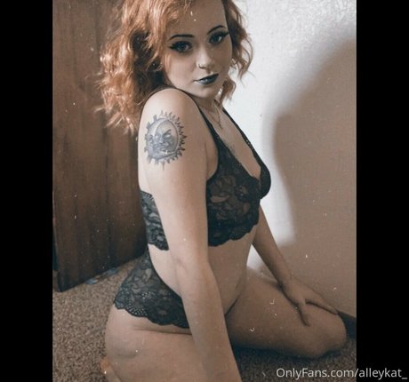 Alleykat421 photo 83