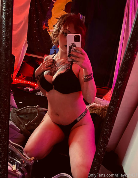 Alleykat421 photo 179