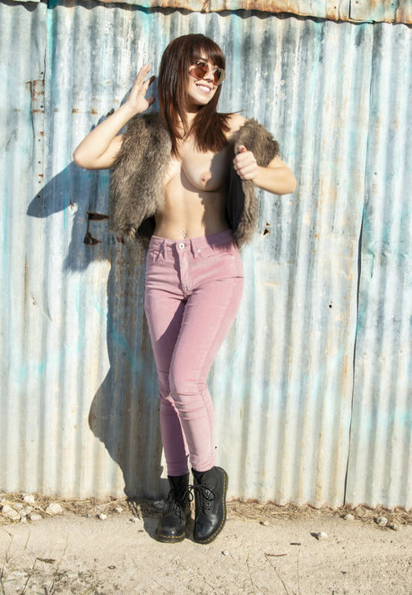 Alli Peach Hamilton photo 304