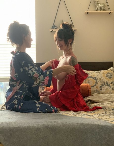 Alli Peach Hamilton photo 360