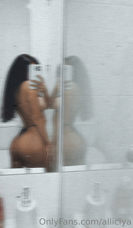 Alliciya photo 1