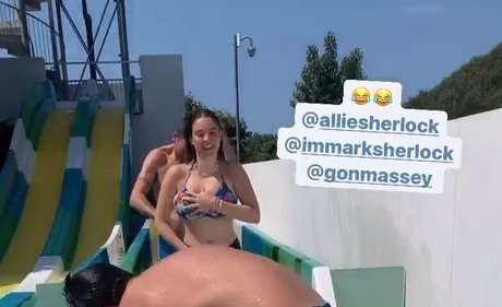 Allie Sherlock photo 1