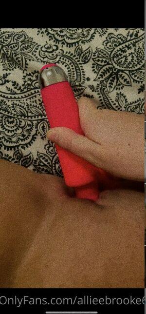 Allieebrooke69 photo 21