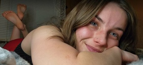 Alliekatt ASMR photo 3