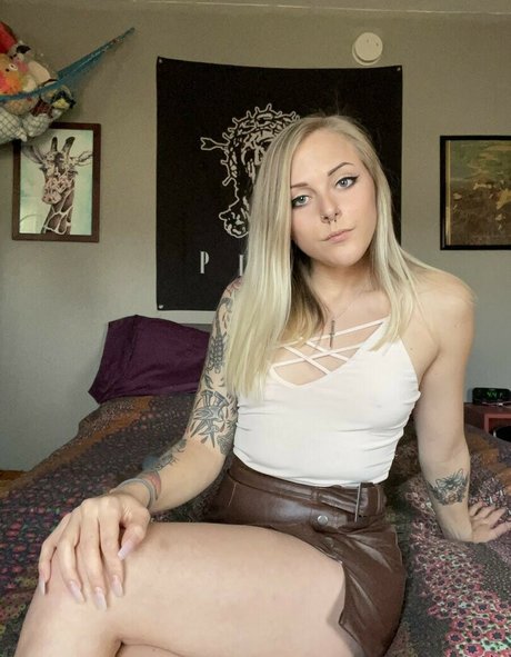 Alliekazam photo 40