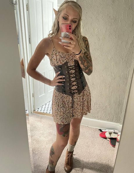 Alliekazam photo 46
