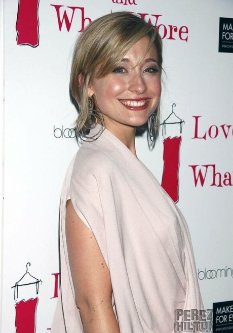 Allison Mack photo 45