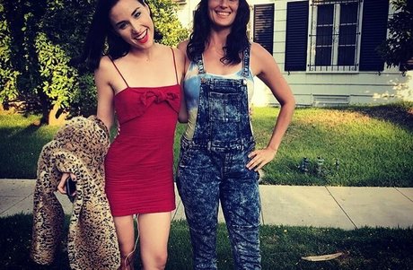 Allison Scagliotti photo 18