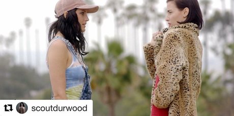 Allison Scagliotti photo 40