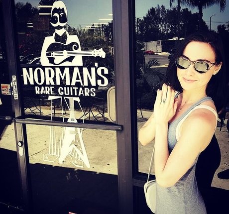 Allison Scagliotti photo 50