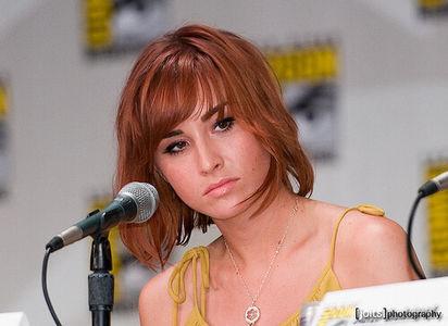 Allison Scagliotti photo 8