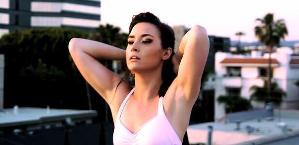 Allison Scagliotti photo 48