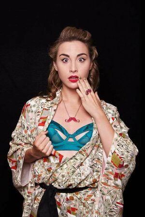 Allison Scagliotti photo 83