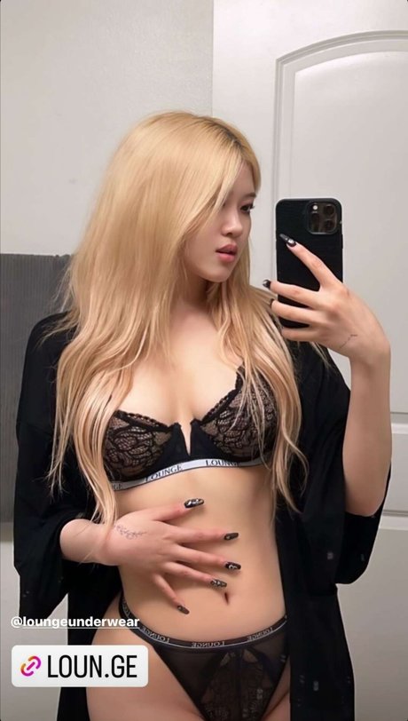 Allissa Shin photo 23