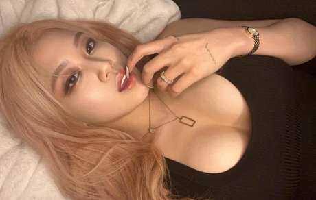 Allissa Shin photo 85