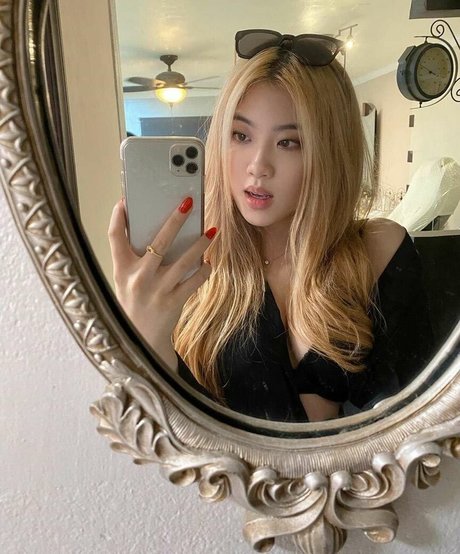 Allissa Shin photo 94