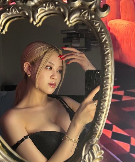 Allissa Shin photo 96