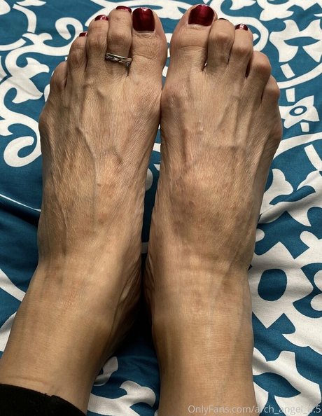 Alluring_angel_annabelle photo 4