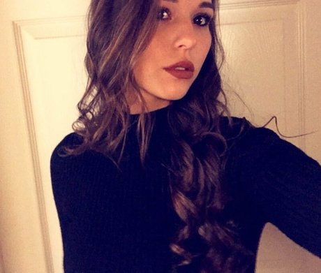 Ally Dowd photo 10