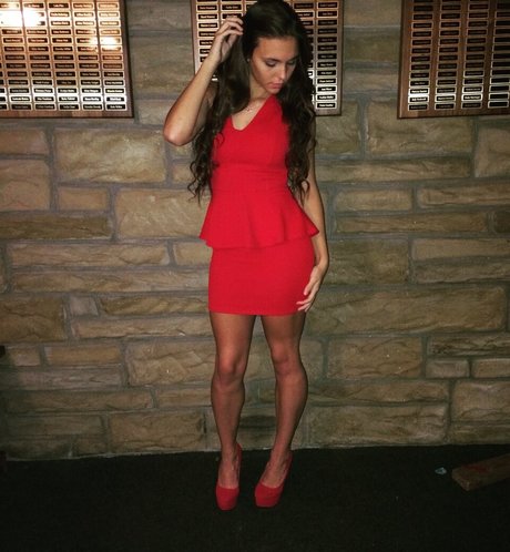 Ally Dowd photo 28