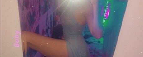 Allycxt photo 37