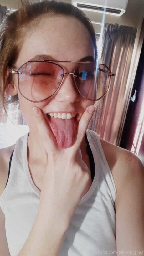 Allyson grey photo 13