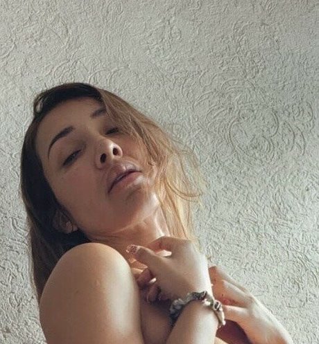 Alma Briano photo 10