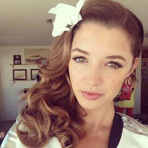 Alyssa Arce photo 27