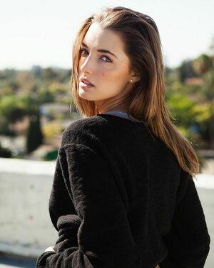 Alyssa Arce photo 42