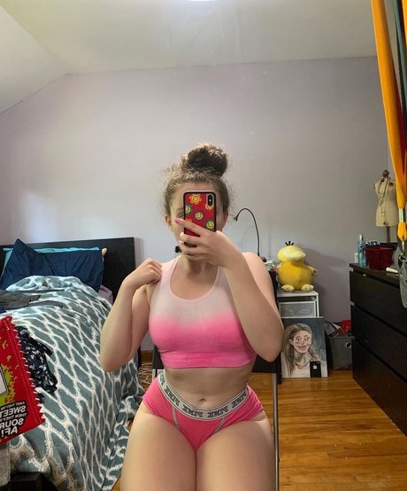 Alyssa Cleversey photo 34