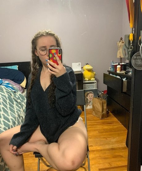 Alyssa Cleversey photo 49