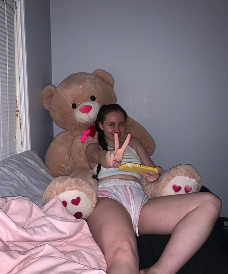 Alyssa Cleversey photo 61