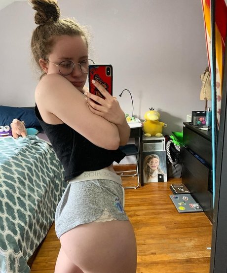 Alyssa Cleversey photo 82