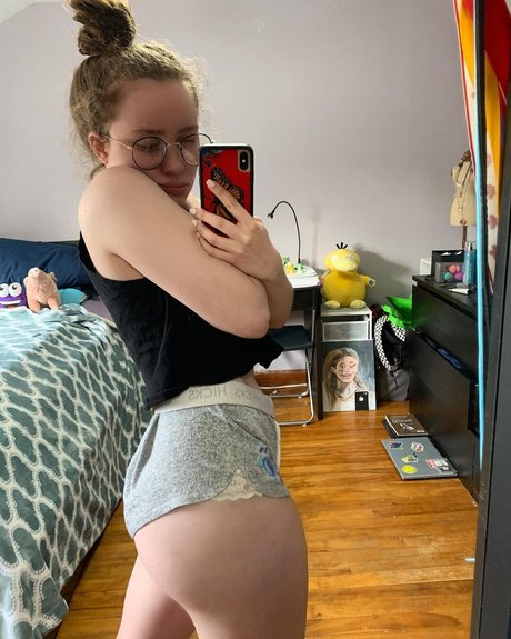 Alyssa Cleversey photo 95