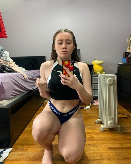 Alyssa Cleversey photo 146