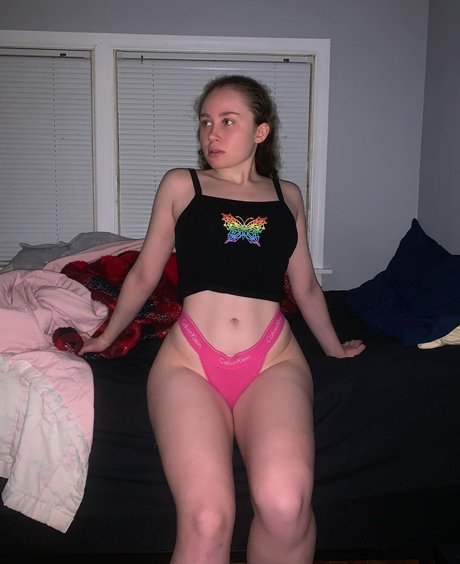 Alyssa Cleversey photo 147